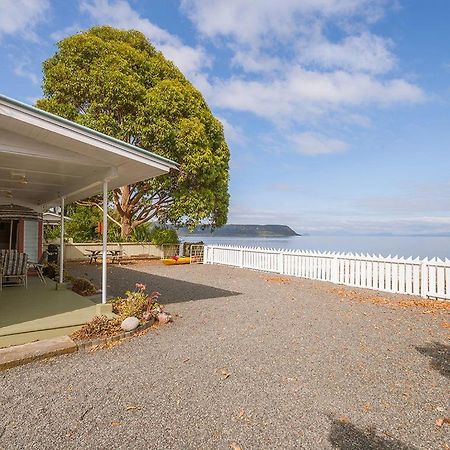 Lake Edge Cottage - Waitahanui Holiday Home Exteriér fotografie