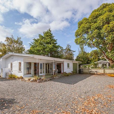 Lake Edge Cottage - Waitahanui Holiday Home Exteriér fotografie