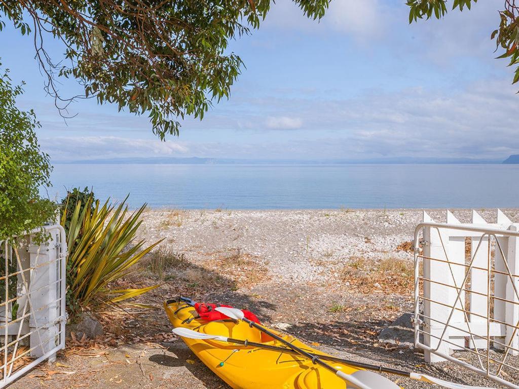 Lake Edge Cottage - Waitahanui Holiday Home Exteriér fotografie