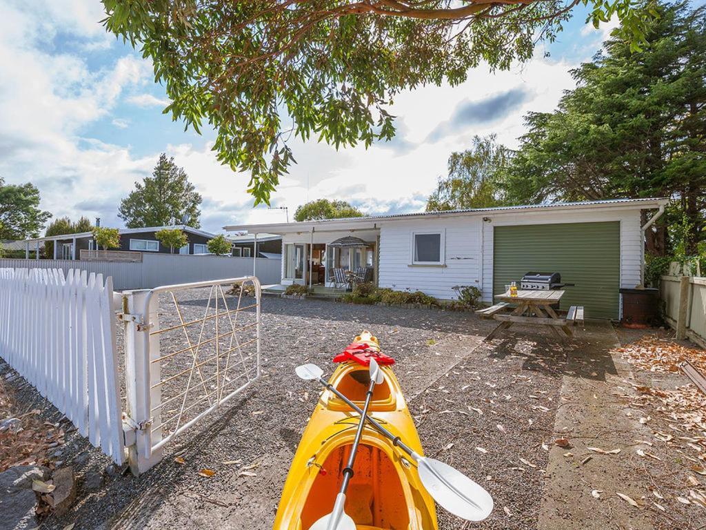 Lake Edge Cottage - Waitahanui Holiday Home Exteriér fotografie